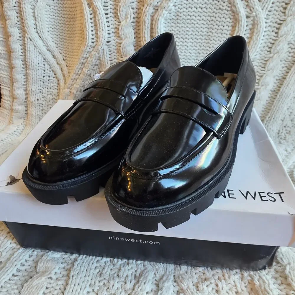 NIB Nine West Women Maibel3 Lug Sole Patent Leather Slip On Loafer Size 7M Black